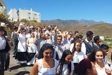 Unas 1.200 personas dan vida a una nueva edición de la Traída del Agua (Foto Francisco Javier Santana y TA)
